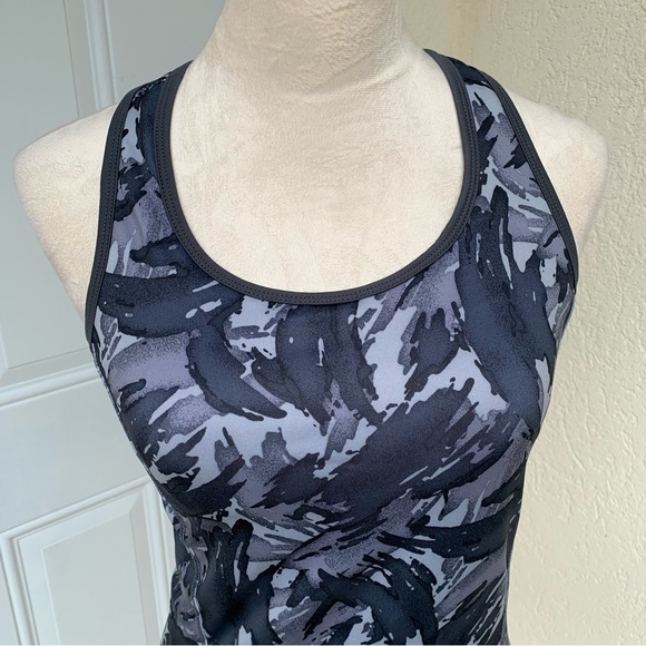 SKECHERS. Performance Activewear. Work Out Top. Size S. - Picture 2 of 9